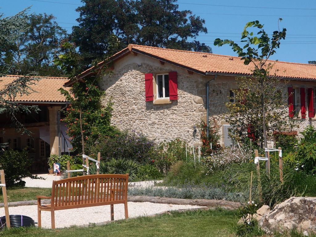 Ferme Robin Bed & Breakfast Marsaz Екстериор снимка